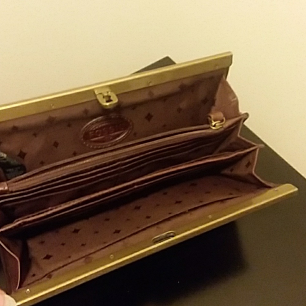 Fossil Suede Wallet - image 4